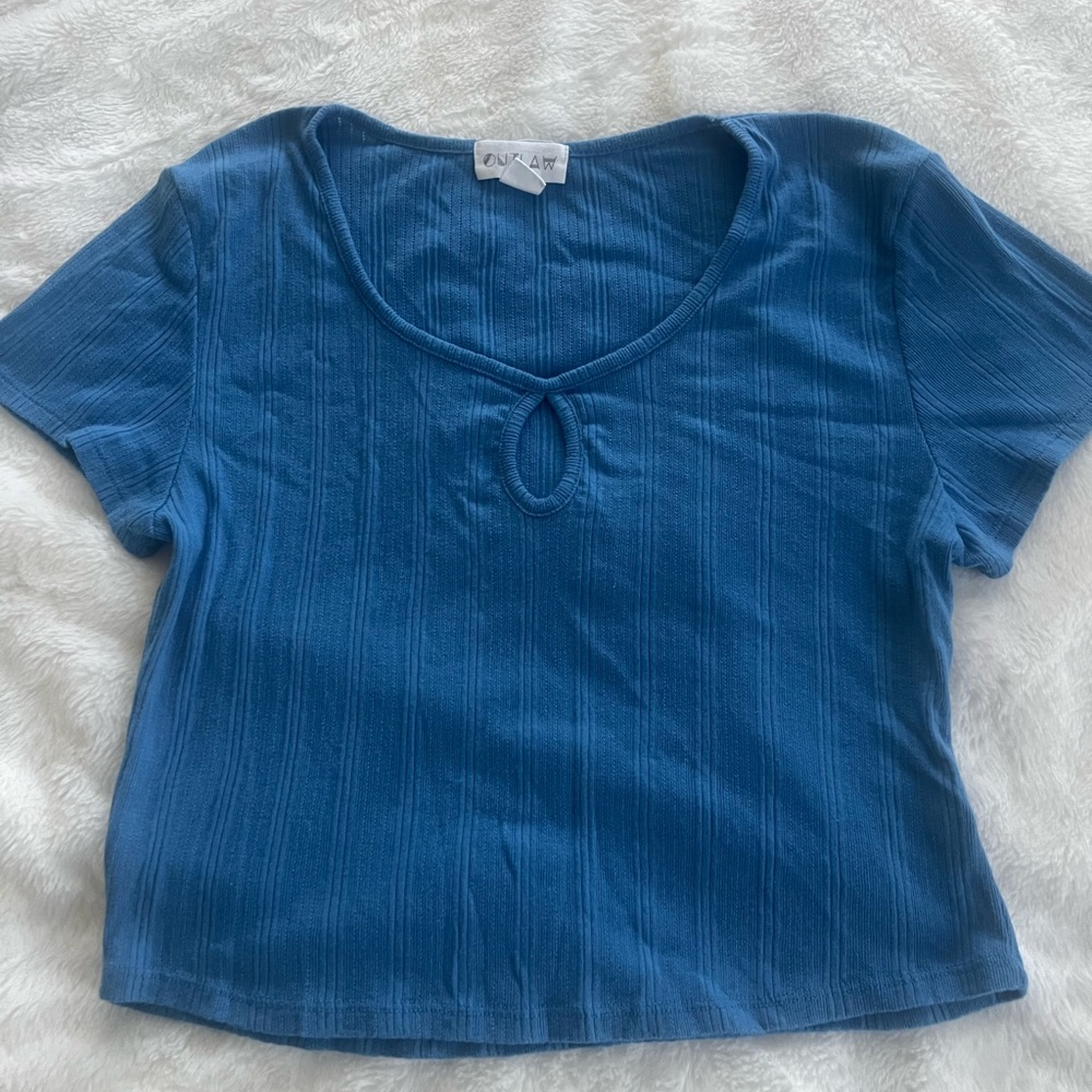Luxor Blue Keyhole Short Sleeve Tee